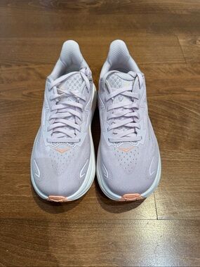 Hoka Clifton 10 Sneakers, Lilac, size 6